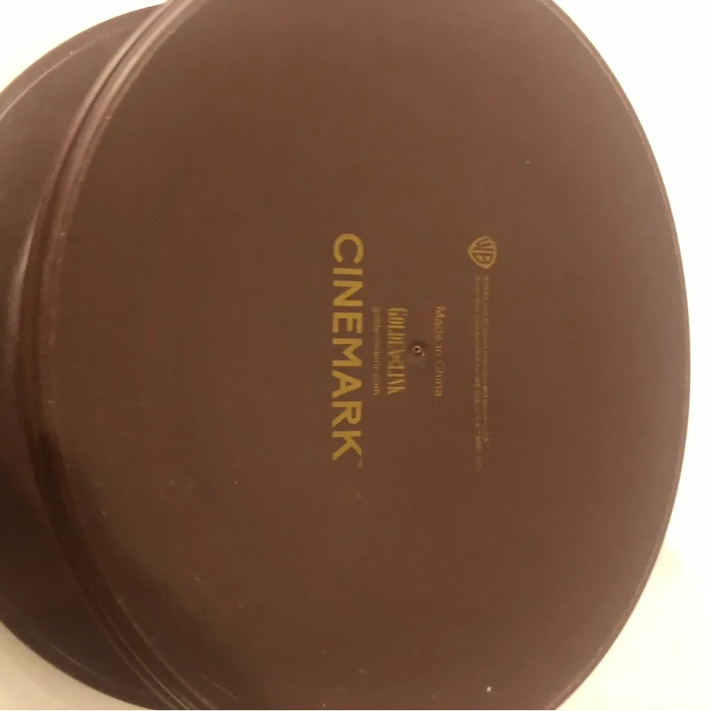 Wonka Top Hat Cinemark Popcorn Bucket - Picture 7 of 7